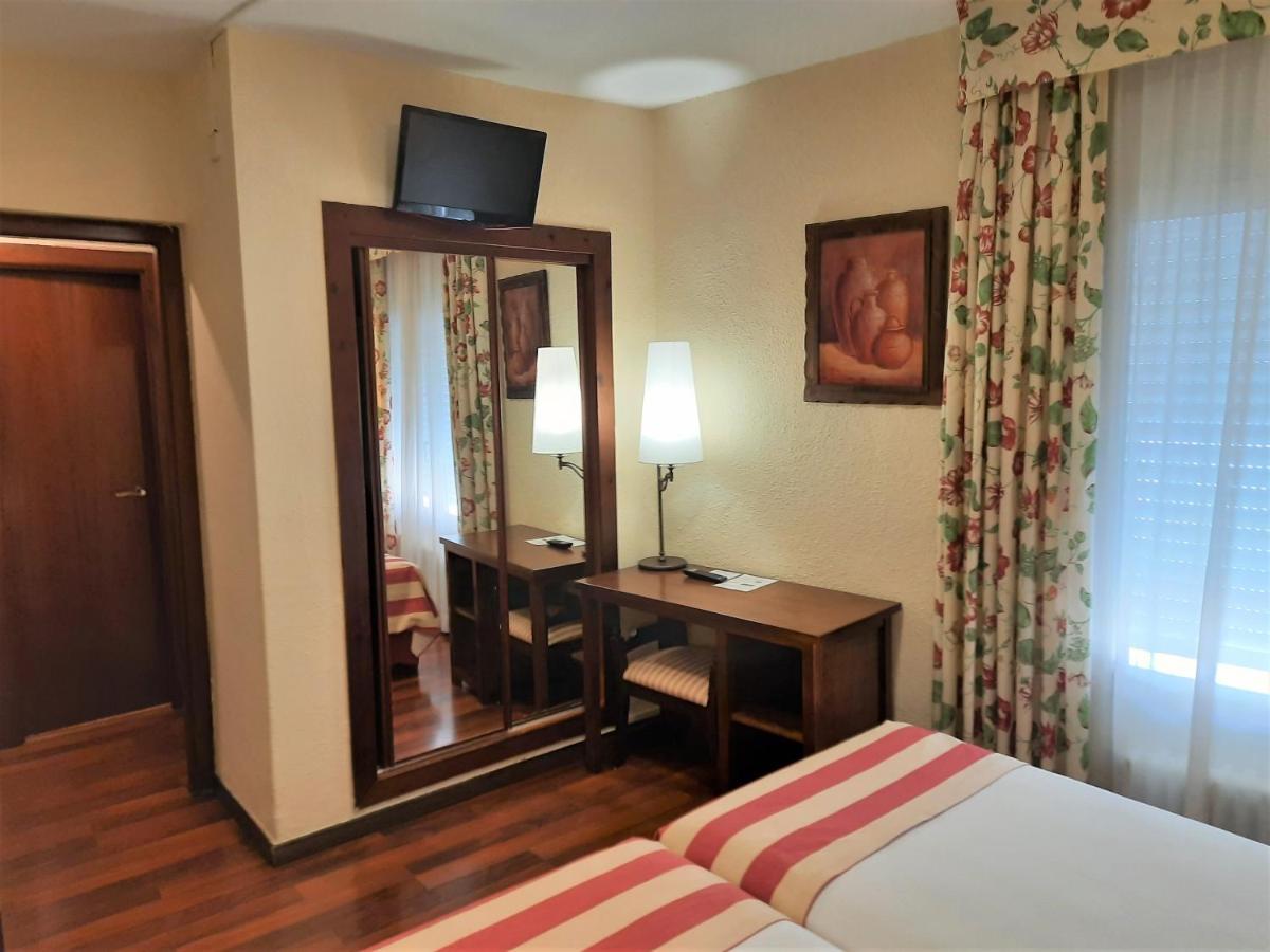 Hotel Urogallo Vielha Phòng bức ảnh