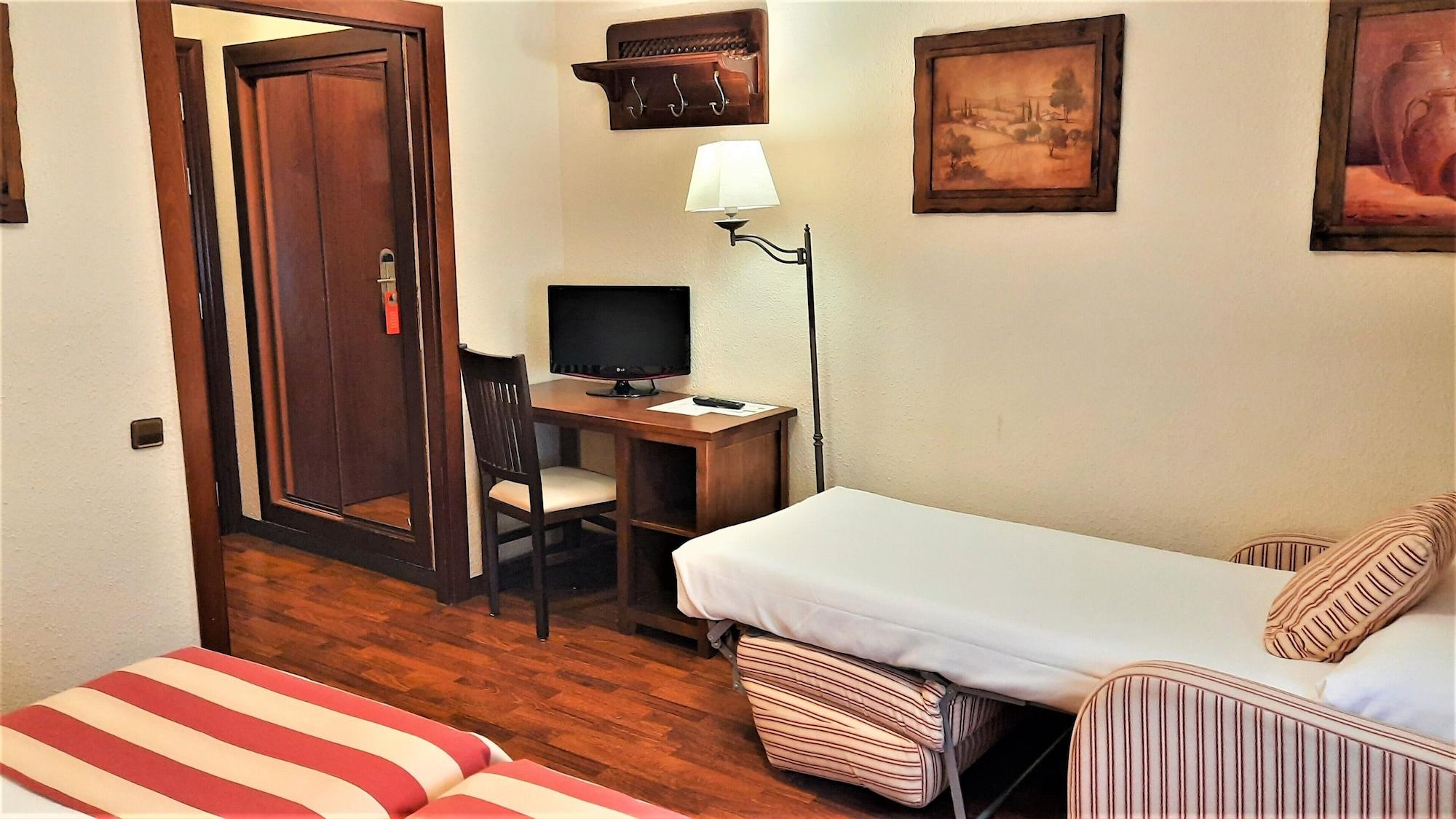 Hotel Urogallo Vielha Ngoại thất bức ảnh