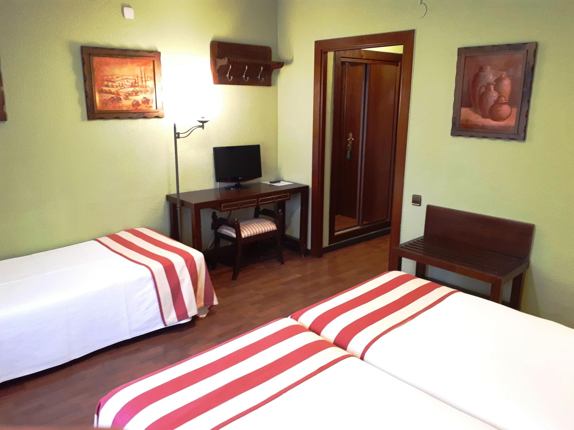 Hotel Urogallo Vielha Ngoại thất bức ảnh