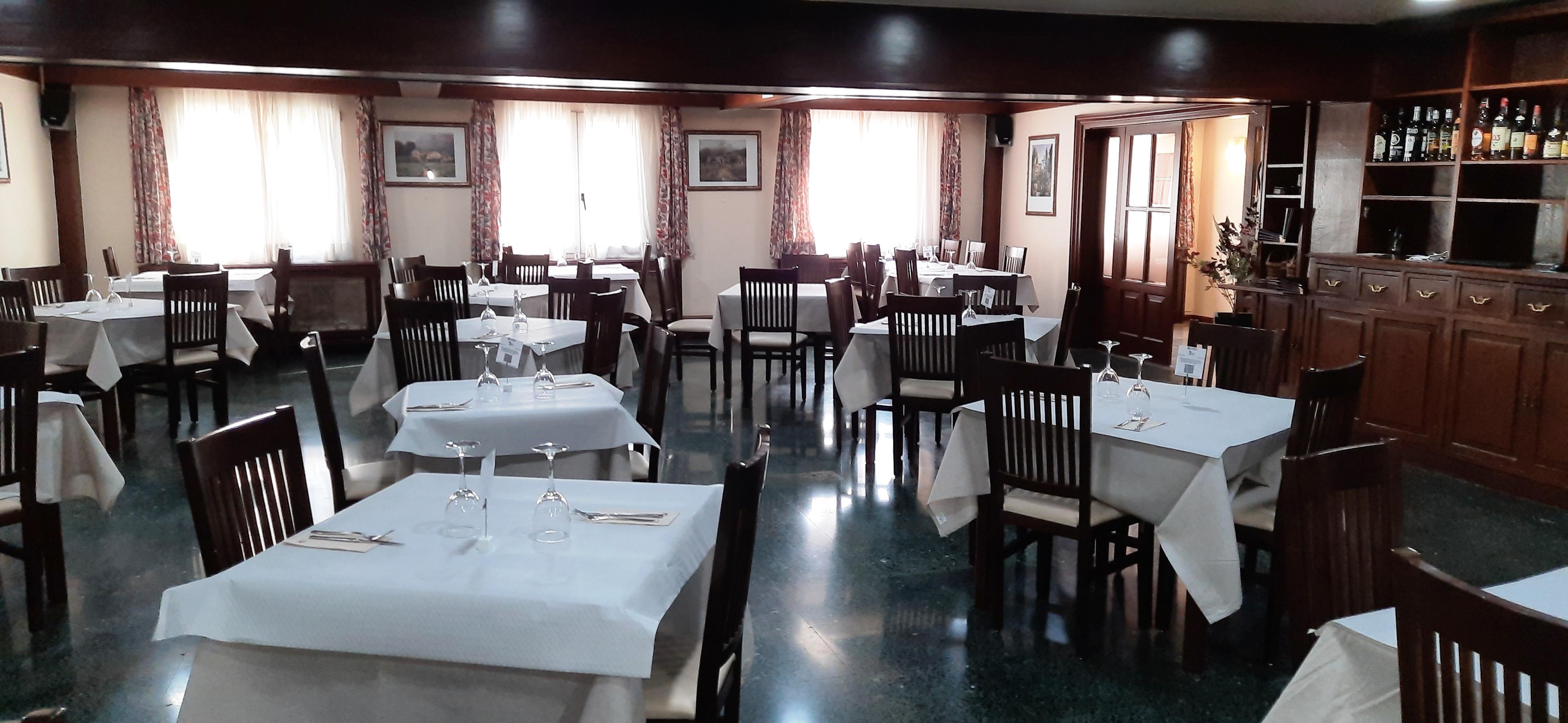 Hotel Urogallo Vielha Ngoại thất bức ảnh