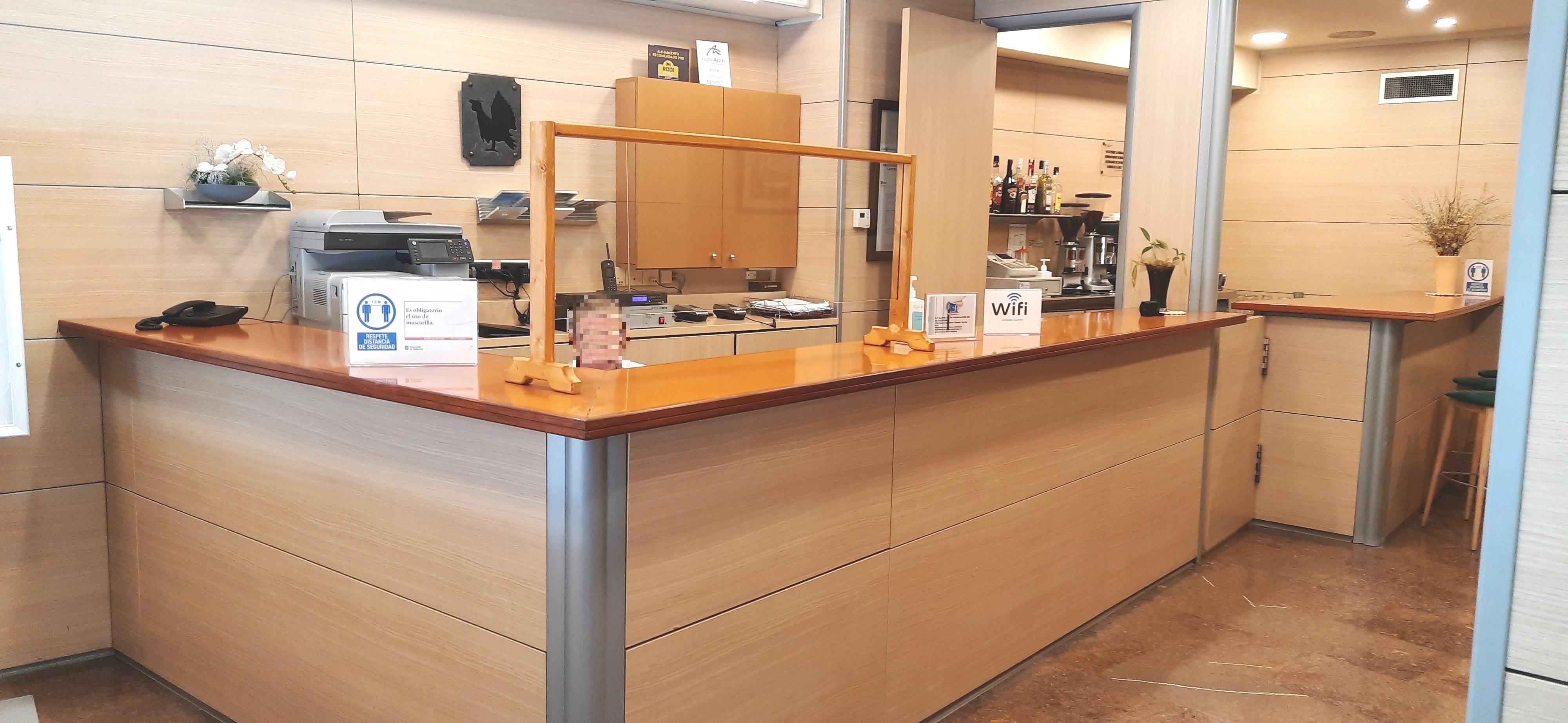 Hotel Urogallo Vielha Ngoại thất bức ảnh