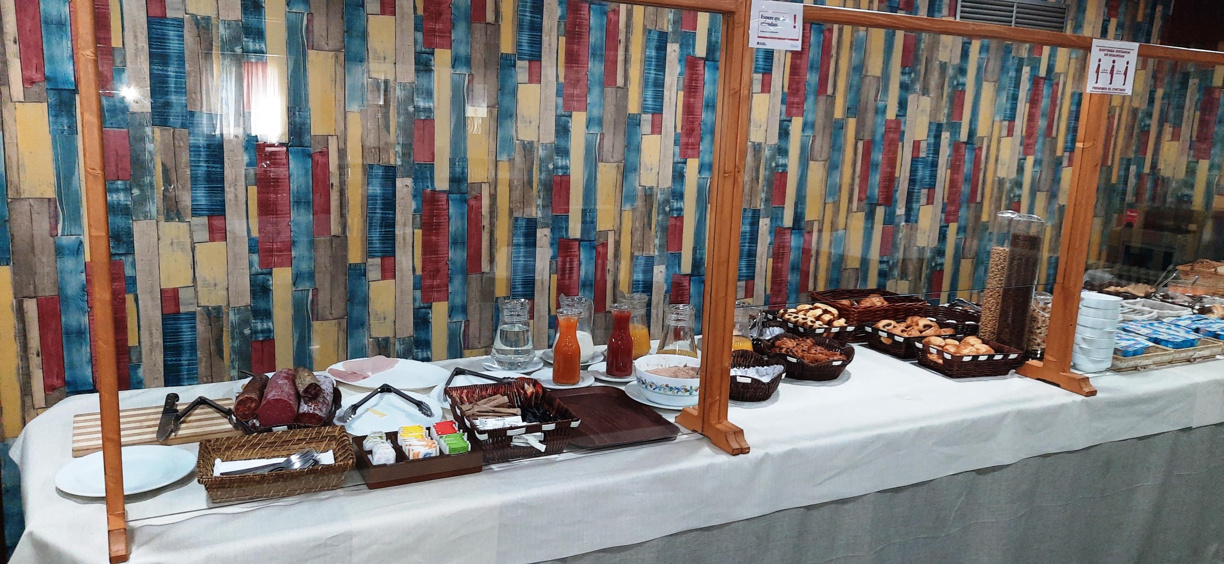 Hotel Urogallo Vielha Ngoại thất bức ảnh