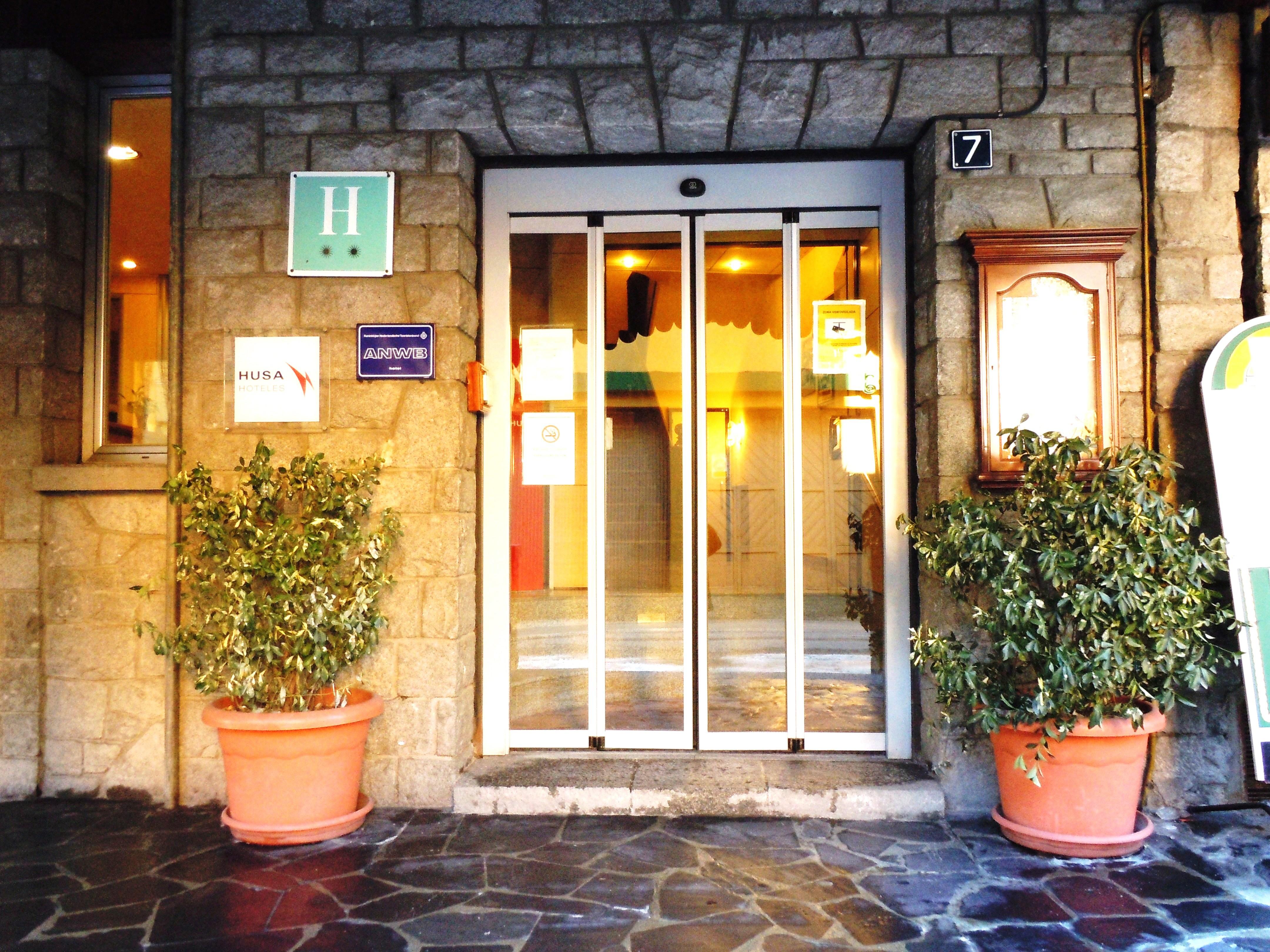 Hotel Urogallo Vielha Ngoại thất bức ảnh